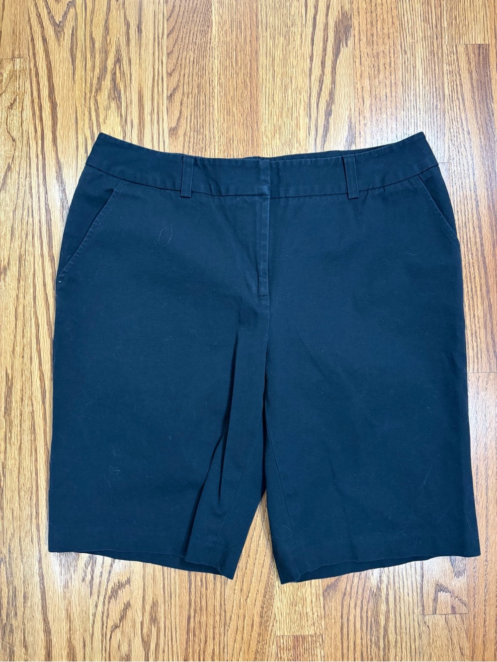 J. McLaughlin Black Women's Bermuda Shorts